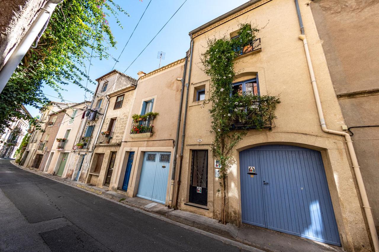 La Comedie De - * Pézenas